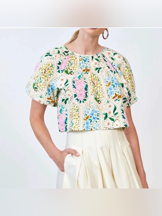 HUNTER BELL Tops - NEW HUNTER BELL Claudia top in floral multicolor  tile Large